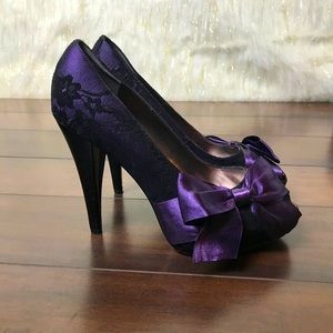 Paris Hilton Destiny Purple Lace Bow Peep Toe Heel